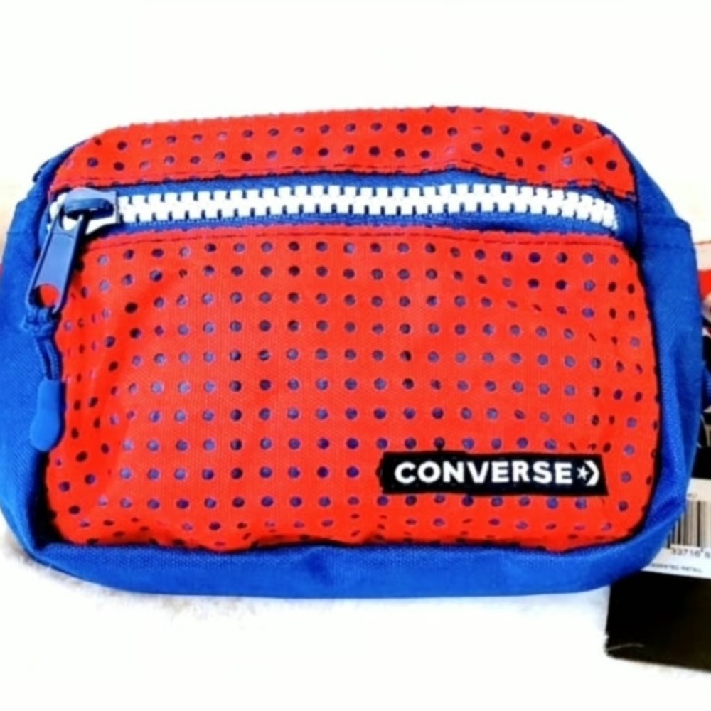 Converse adjustable fanny pack